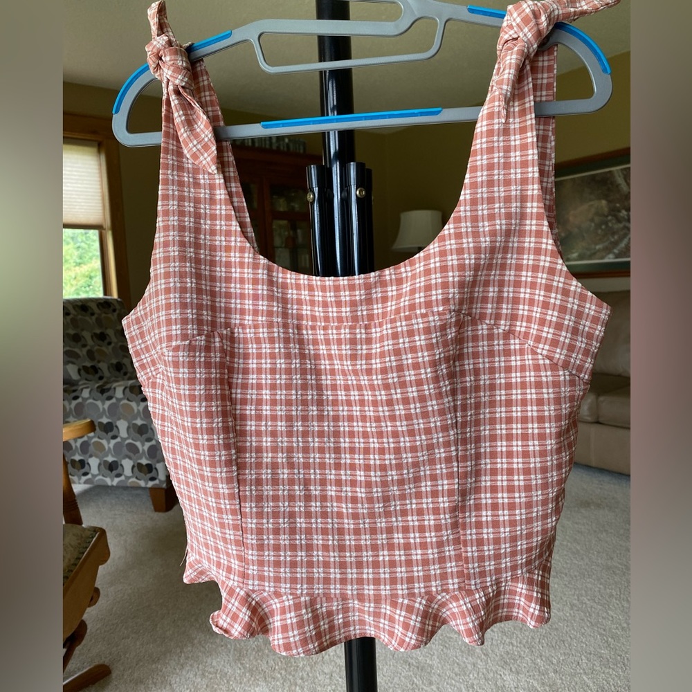 Shoreline Sugars Boutique Crop Top L Peach NWOT - Picture 2 of 11